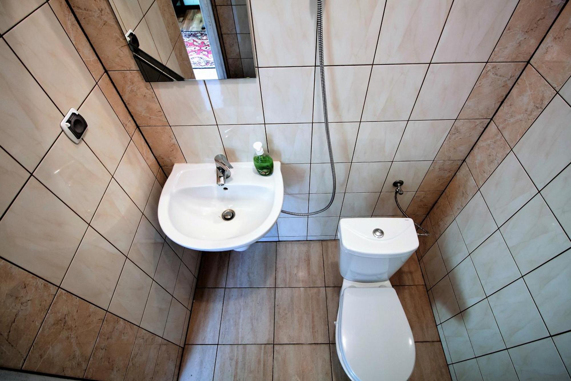 Kremenaros Hostel Ustrzyki Gorne Ruang foto