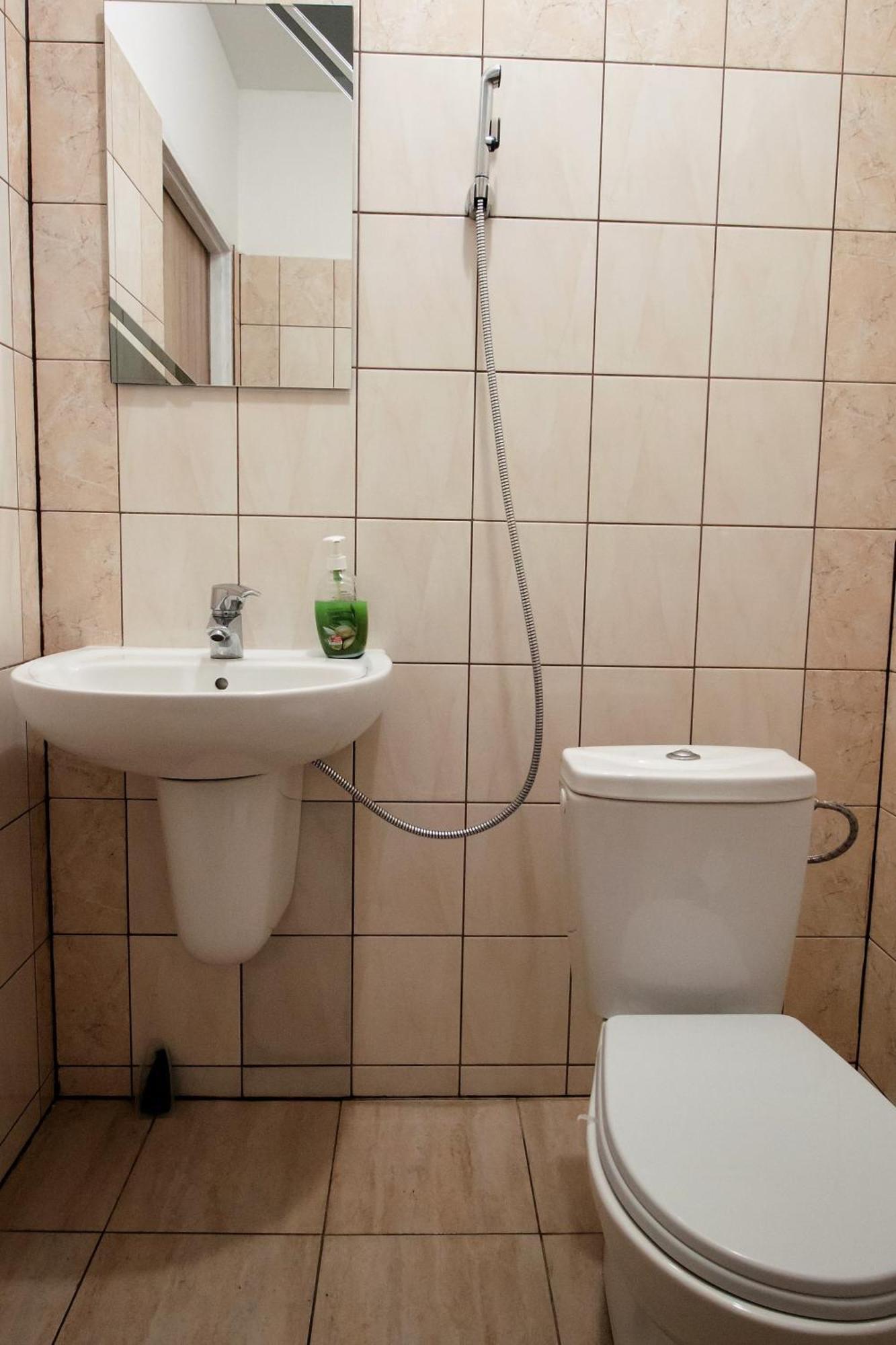 Kremenaros Hostel Ustrzyki Gorne Ruang foto