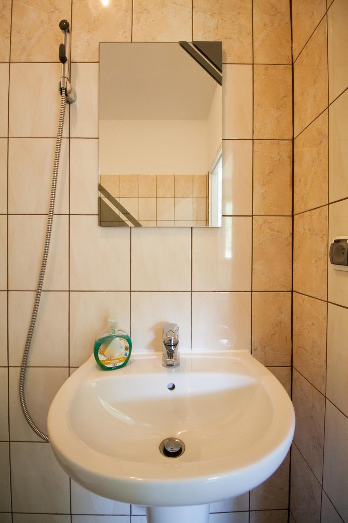 Kremenaros Hostel Ustrzyki Gorne Ruang foto